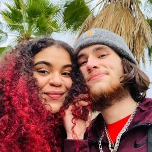 Meet your Posher, Nayla